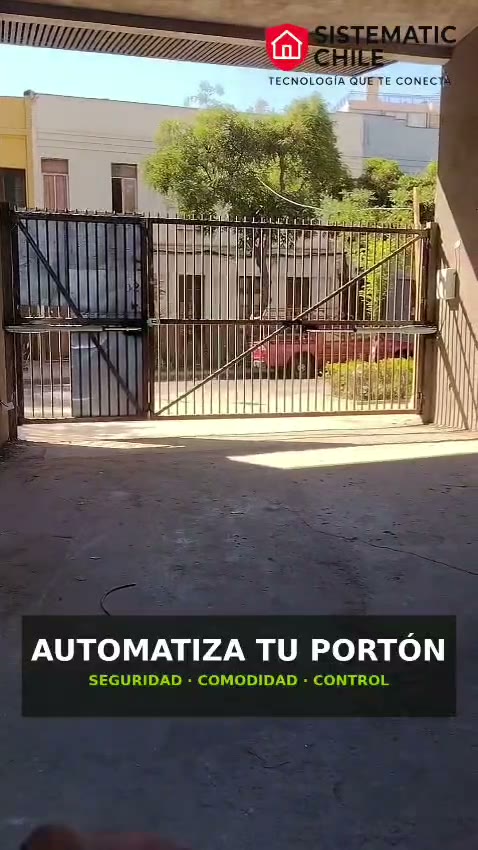 Portón batiente de dos hojas con brazos
